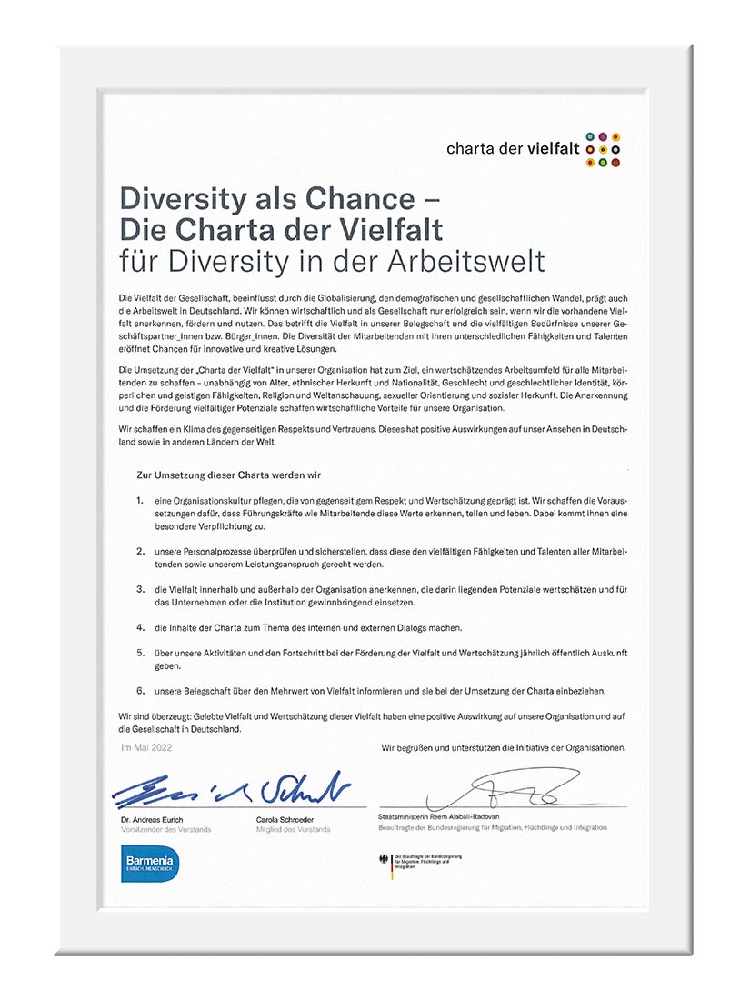 Unterzeichnete Urkunde "Charta der Vielfalt"
